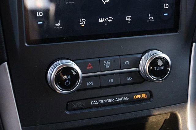 Certified 2024 Ford Edge SEL image 17