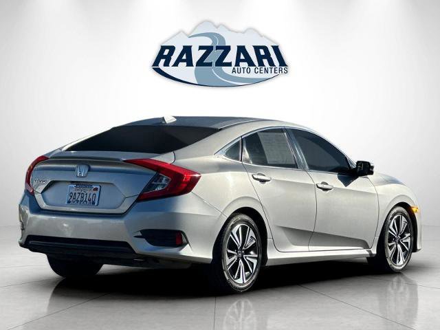 Used 2018 Honda Civic EX-T image 5