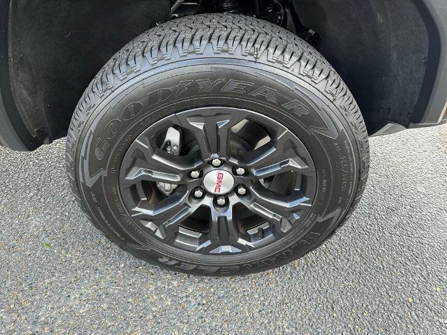 Used 2024 GMC Canyon Elevation image 25