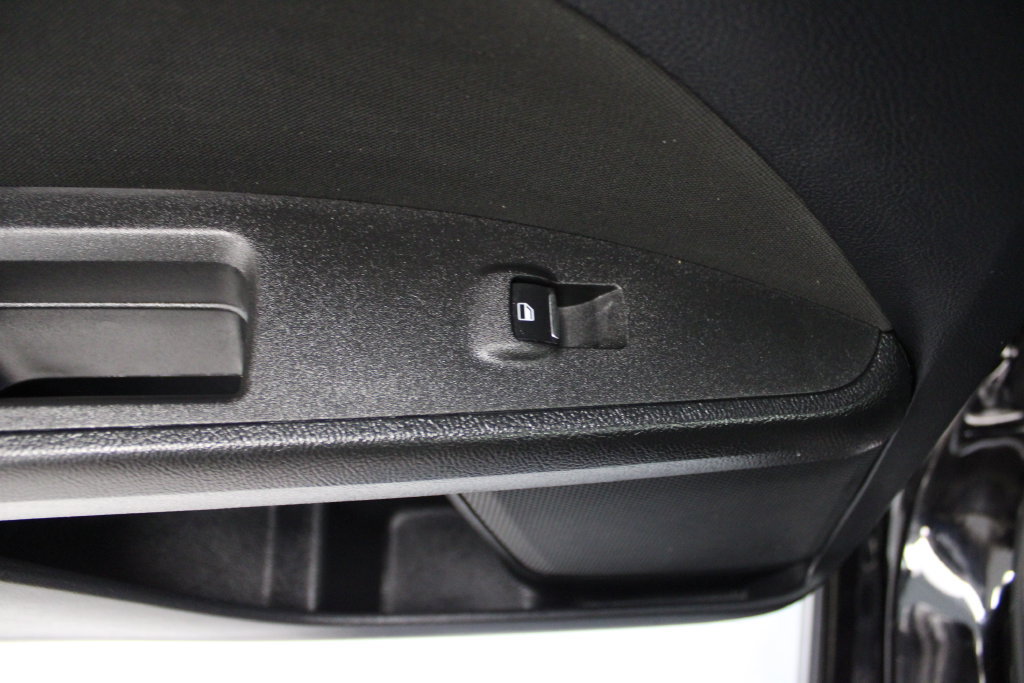 Certified 2020 Ford Fusion SE FWD image 33
