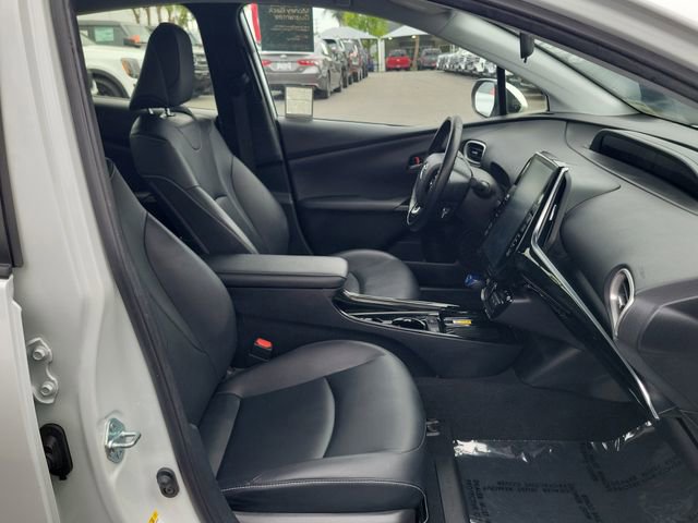 Used 2021 Toyota Prius Prime XLE FWD image 16