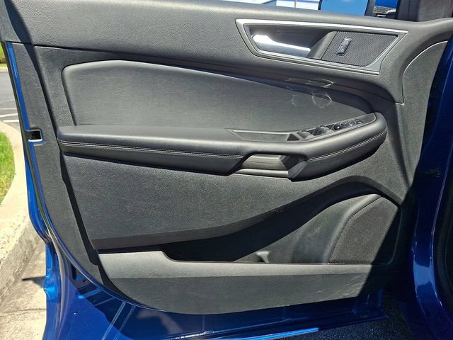 Certified 2024 Ford Edge SEL w/ Convenience Package AWD/4WD image 12