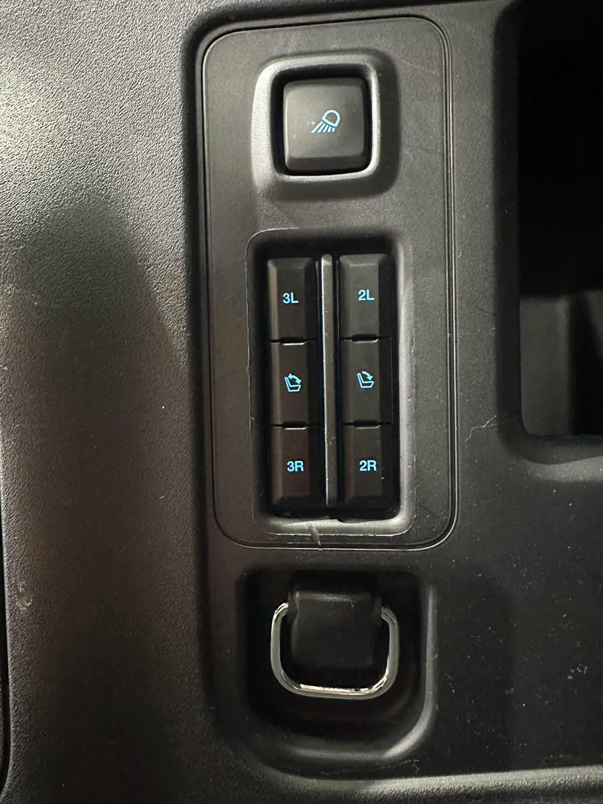 Certified 2025 Ford Expedition Active AWD/4WD image 36