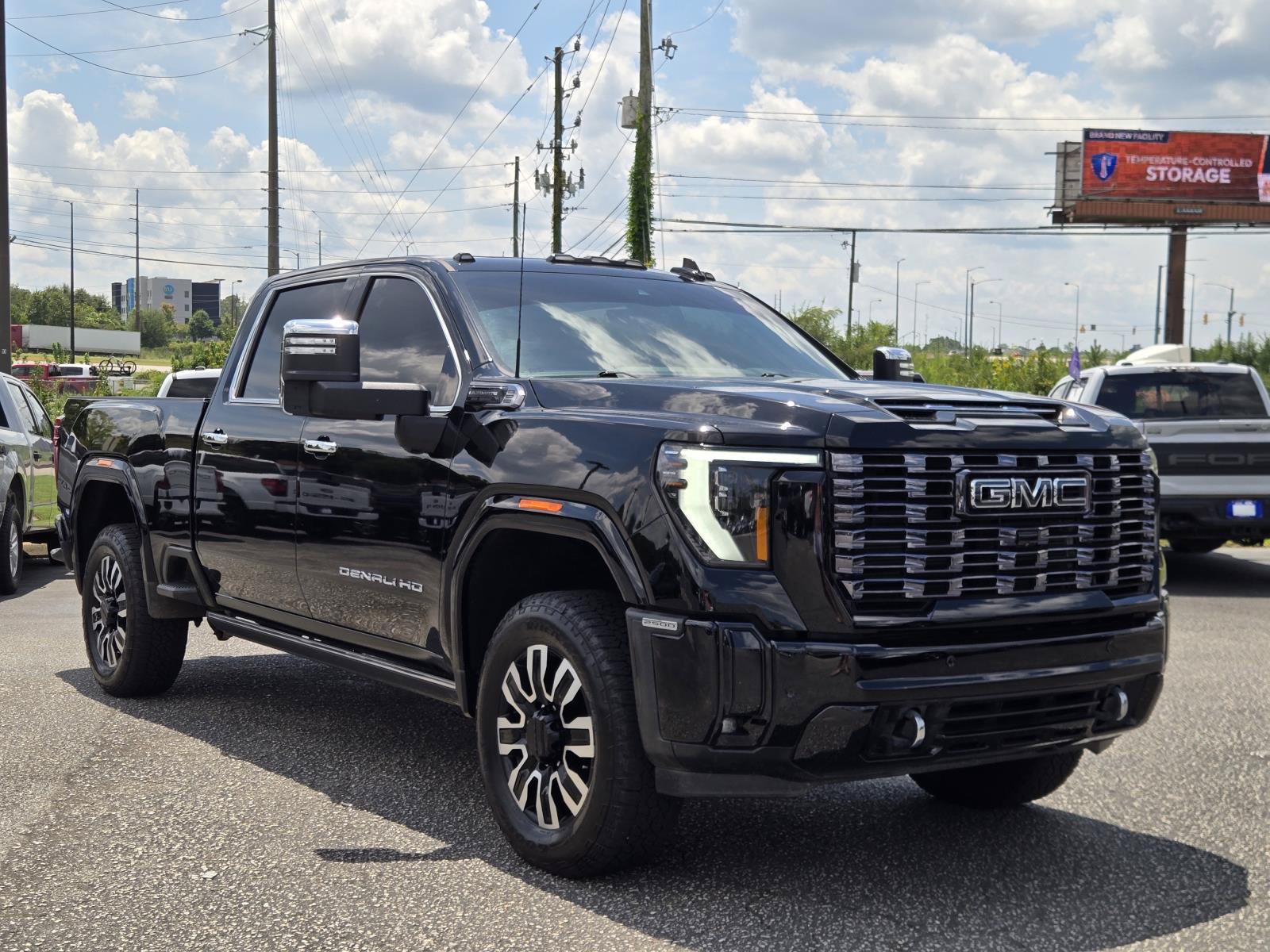 Used 2026 GMC Sierra 2500 Denali Ultimate AWD/4WD image 4