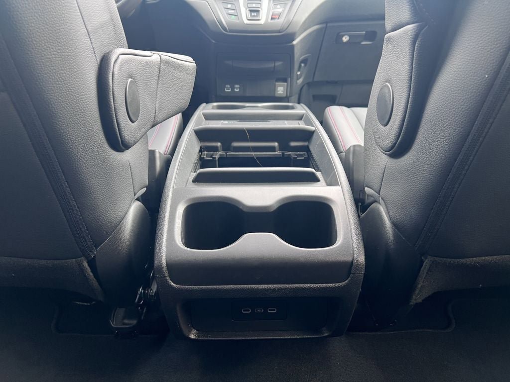 Used 2025 Honda Odyssey Sport-L image 32