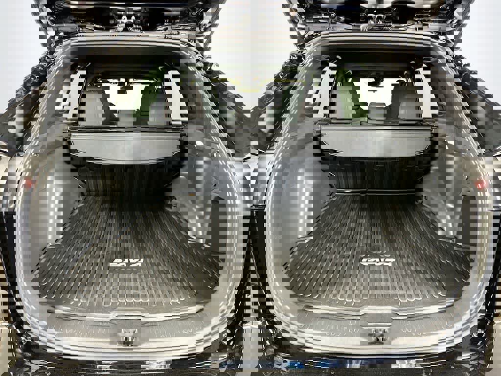 Used 2023 Toyota RAV4 SE w/ Weather & Moonroof Package image 24