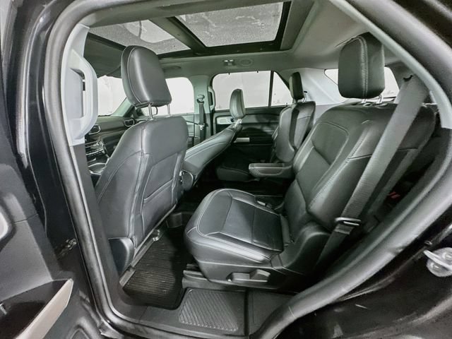 Certified 2023 Ford Explorer Limited w/ Limited Technology Package AWD/4WD image 33
