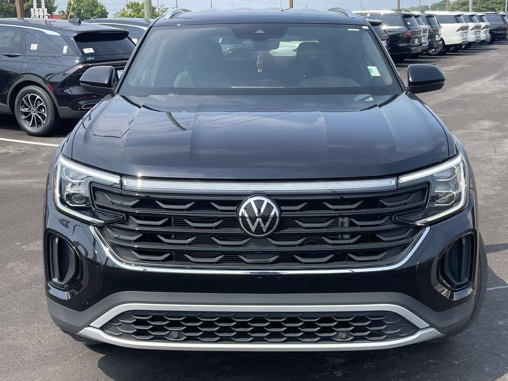 Used 2024 Volkswagen Atlas Cross Sport SE FWD image 8
