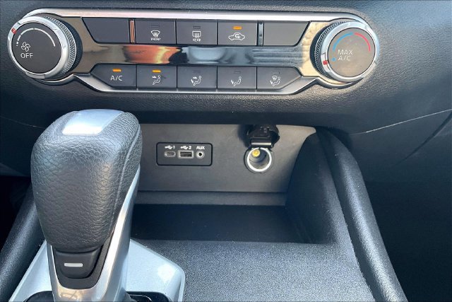 Used 2025 Nissan Altima 2.5 SV FWD image 34