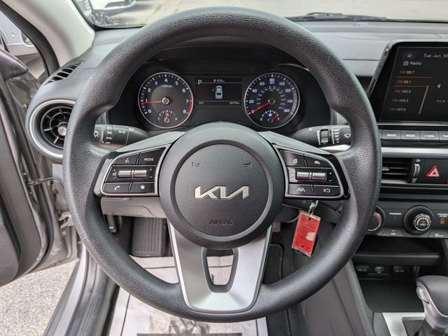 Used 2023 Kia Forte LXS FWD image 9