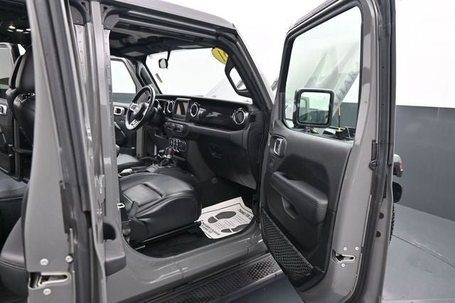 Used 2021 Jeep Wrangler Unlimited Sahara AWD/4WD image 13