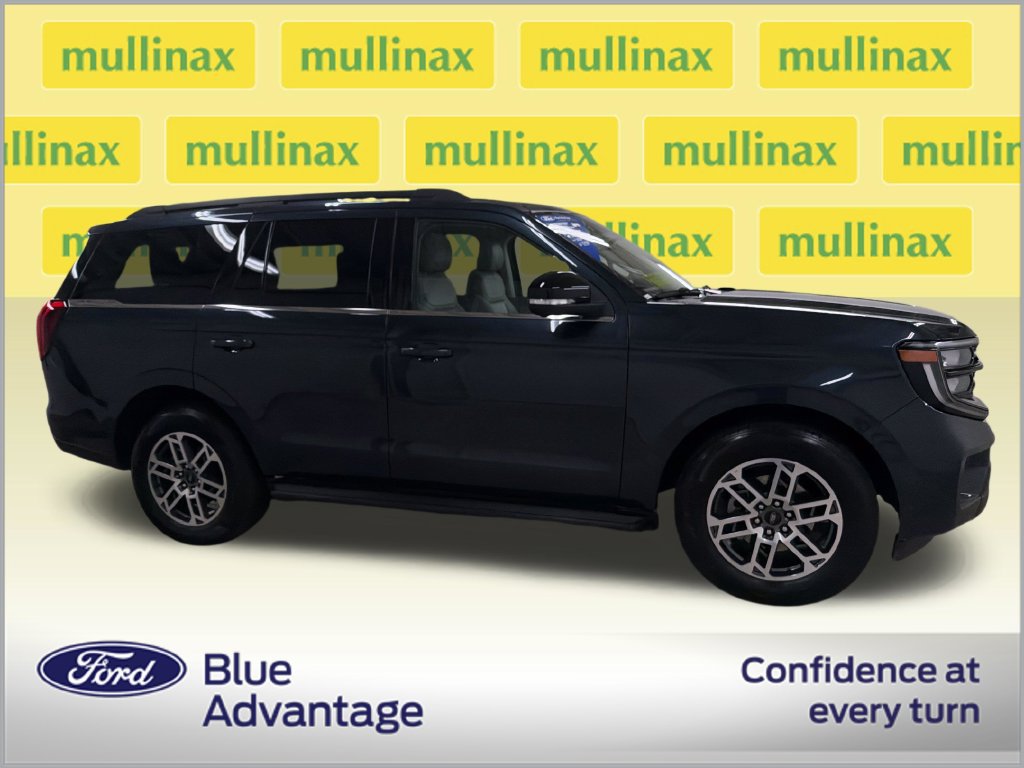 Certified 2025 Ford Expedition Active RWD image 2