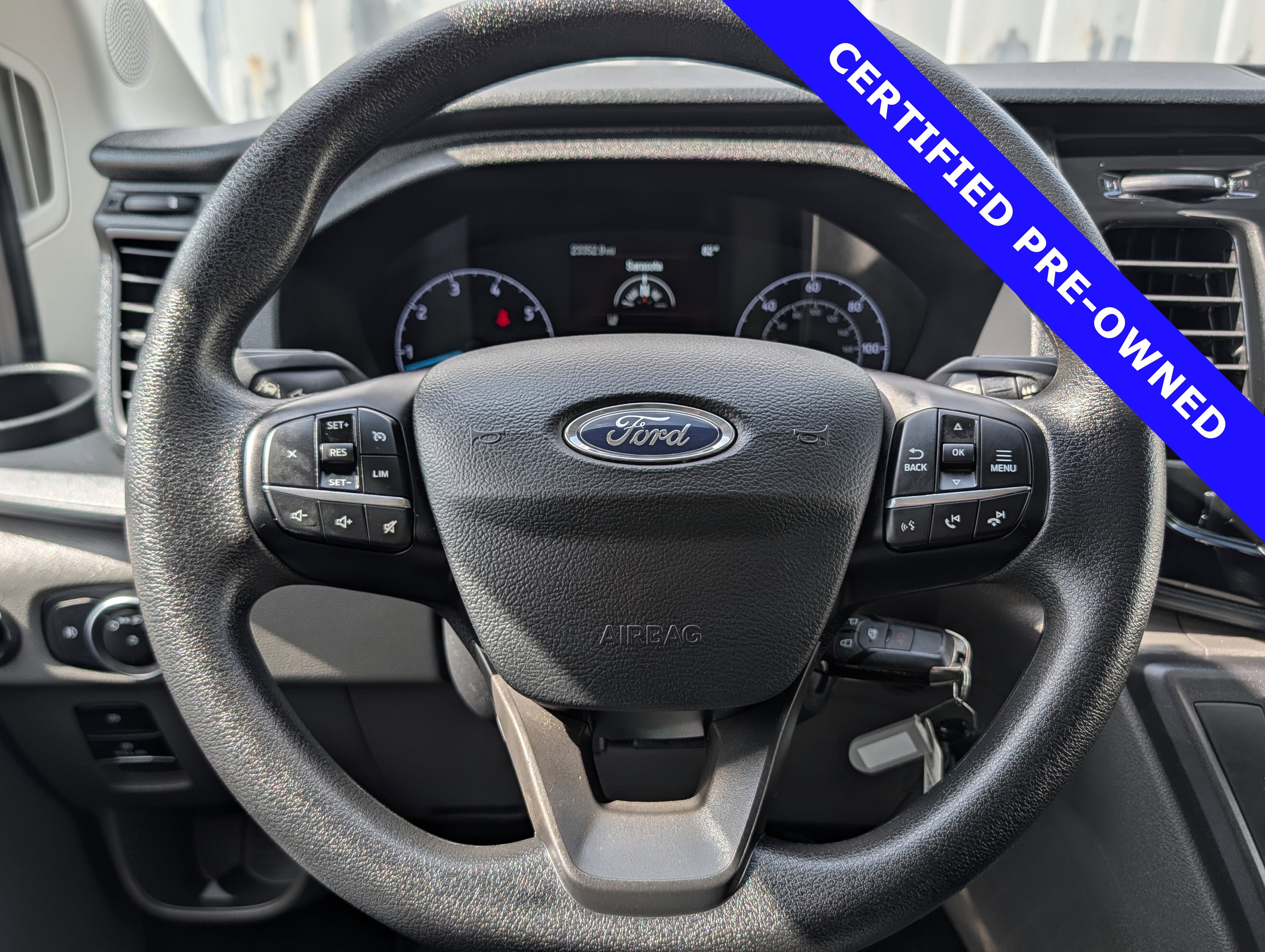 Certified 2025 Ford Transit 350 XLT RWD image 24