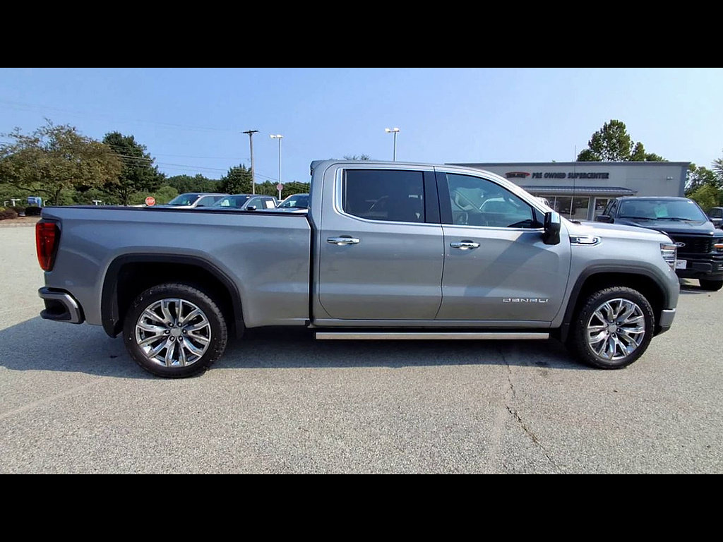 Used 2025 GMC Sierra 1500 Denali w/ Denali Reserve Package AWD/4WD image 9