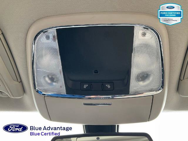 Used 2017 Chrysler 300 Limited AWD/4WD image 12