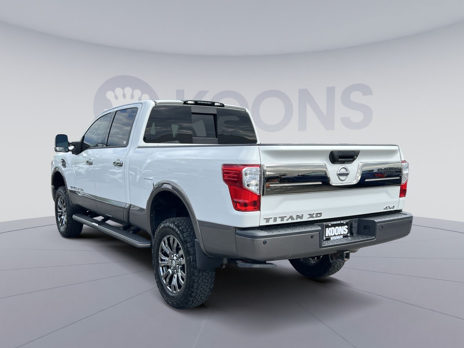 Used 2019 Nissan Titan Platinum Reserve w/ Platinum Utility Package AWD/4WD image 14