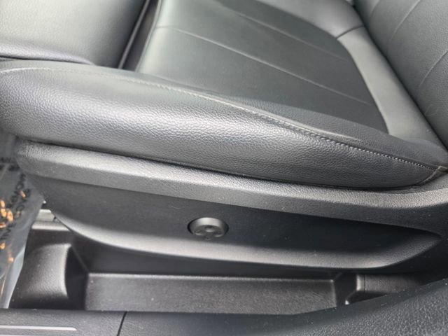 Used 2022 Mercedes-Benz GLB 250 4MATIC image 12