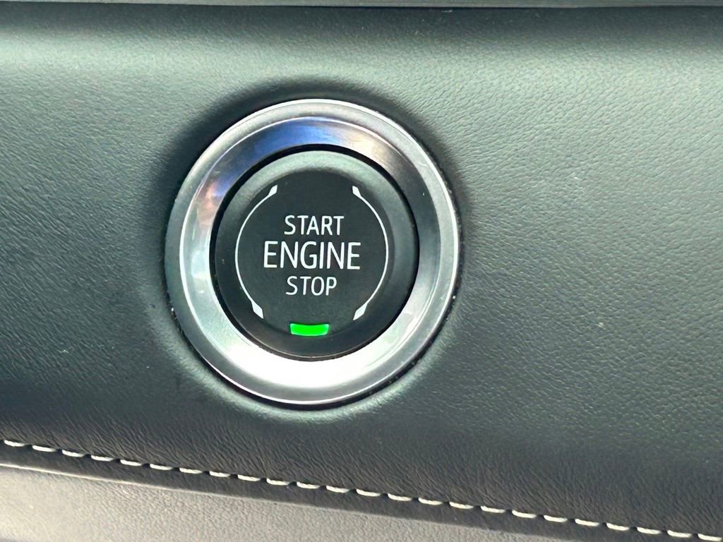 Used 2024 Cadillac Escalade ESV Premium Luxury Platinum image 48