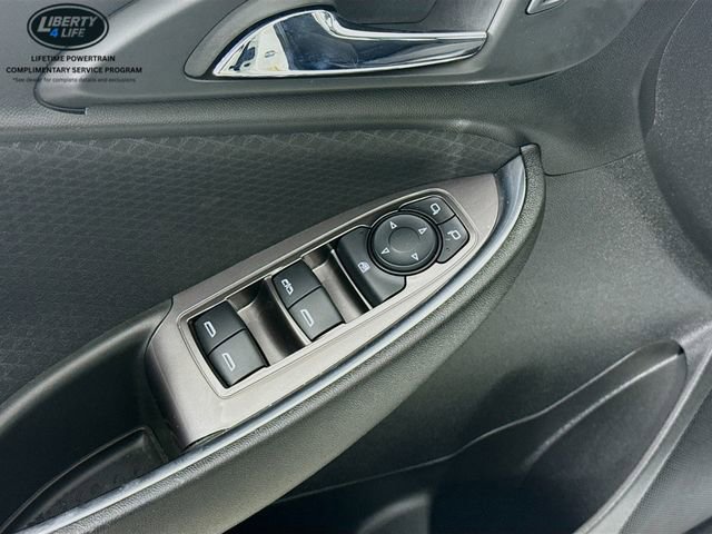 Used 2020 Chevrolet Malibu LT image 17