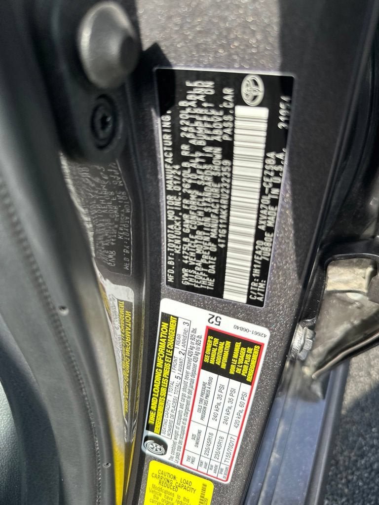 Used 2024 Toyota Camry SE w/ Blackout Package (TMS) FWD image 14