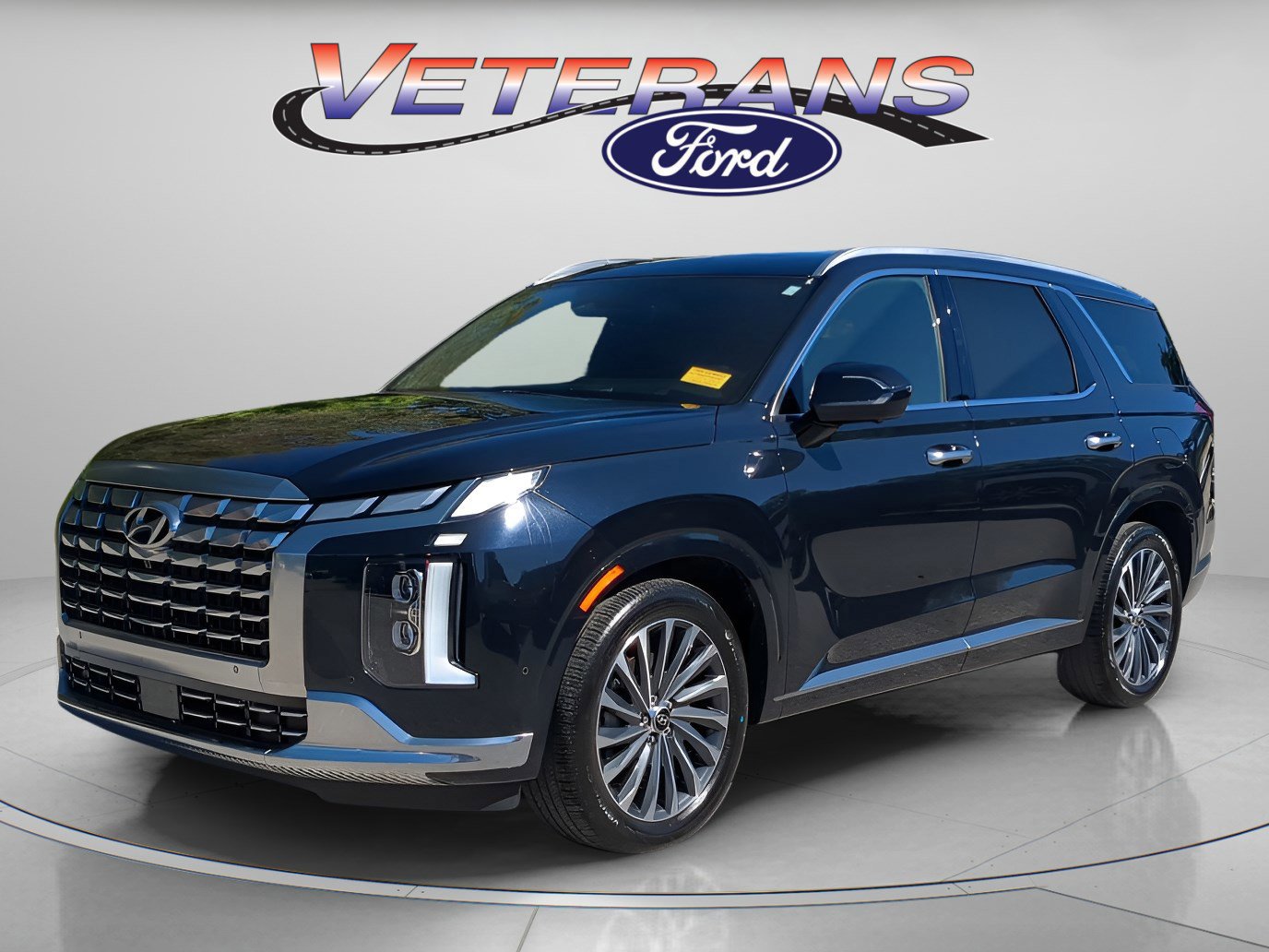 Used 2024 Hyundai Palisade Calligraphy image 1