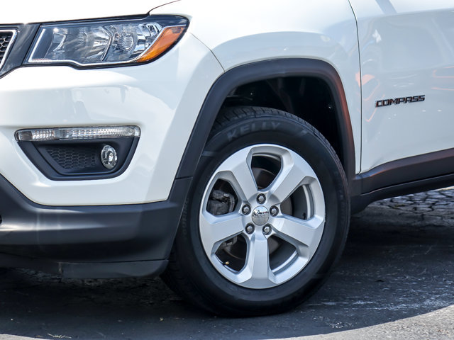 Used 2021 Jeep Compass Latitude AWD/4WD image 3