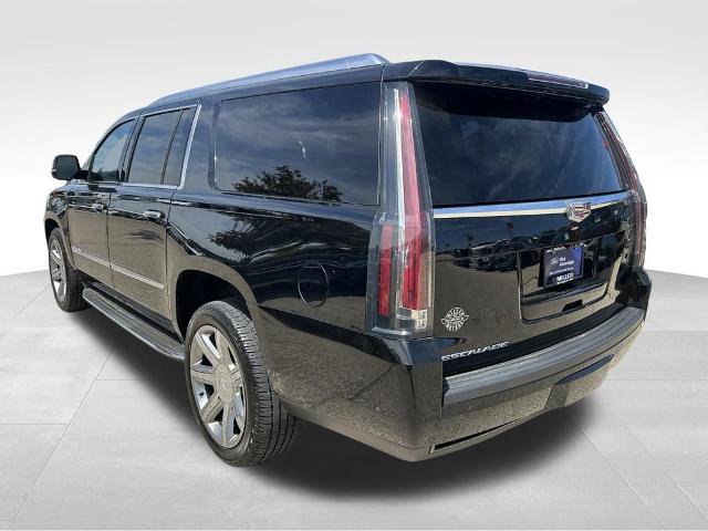 Used 2018 Cadillac Escalade ESV Luxury AWD/4WD image 3