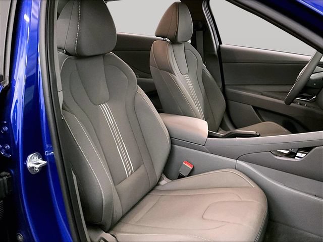Used 2023 Hyundai Elantra SEL FWD image 7