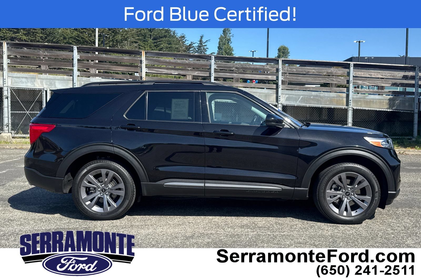 Certified 2022 Ford Explorer XLT w/ Equipment Group 202A AWD/4WD image 3