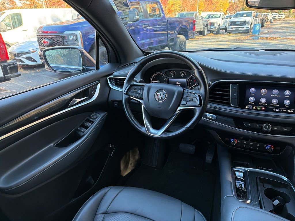 Used 2023 Buick Enclave Essence image 11