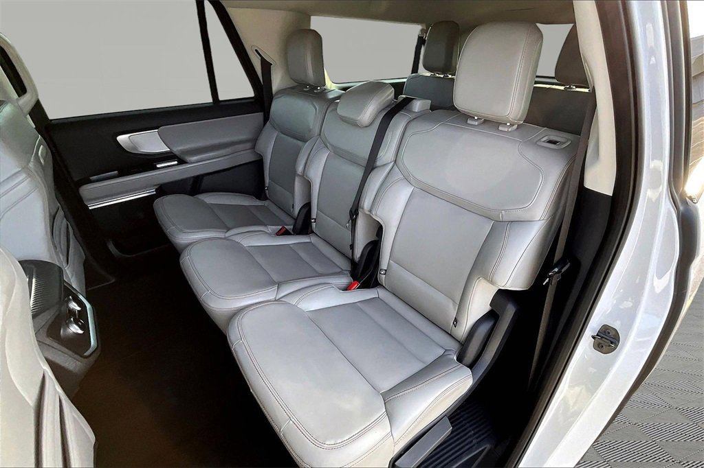 Certified 2025 Ford Expedition Max Active image 26