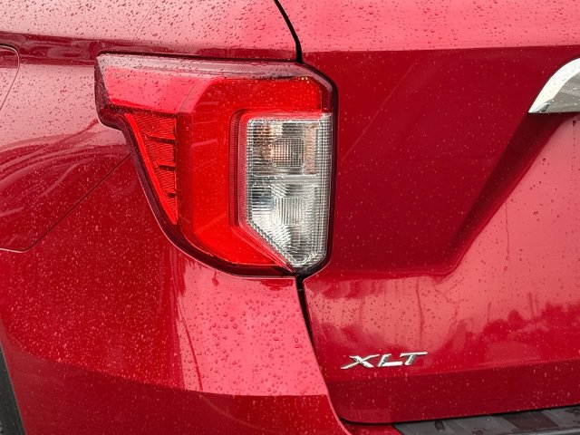 Certified 2023 Ford Explorer XLT w/ Equipment Group 202A AWD/4WD image 29