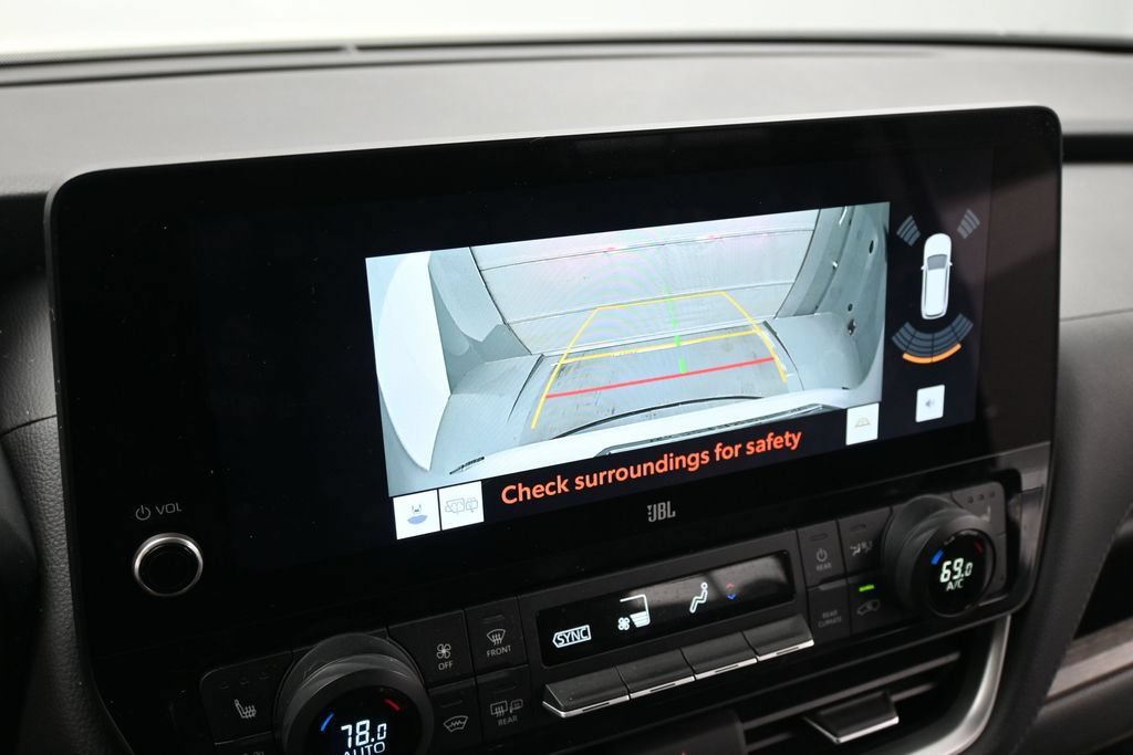 Used 2024 Toyota Grand Highlander AWD Hybrid image 14