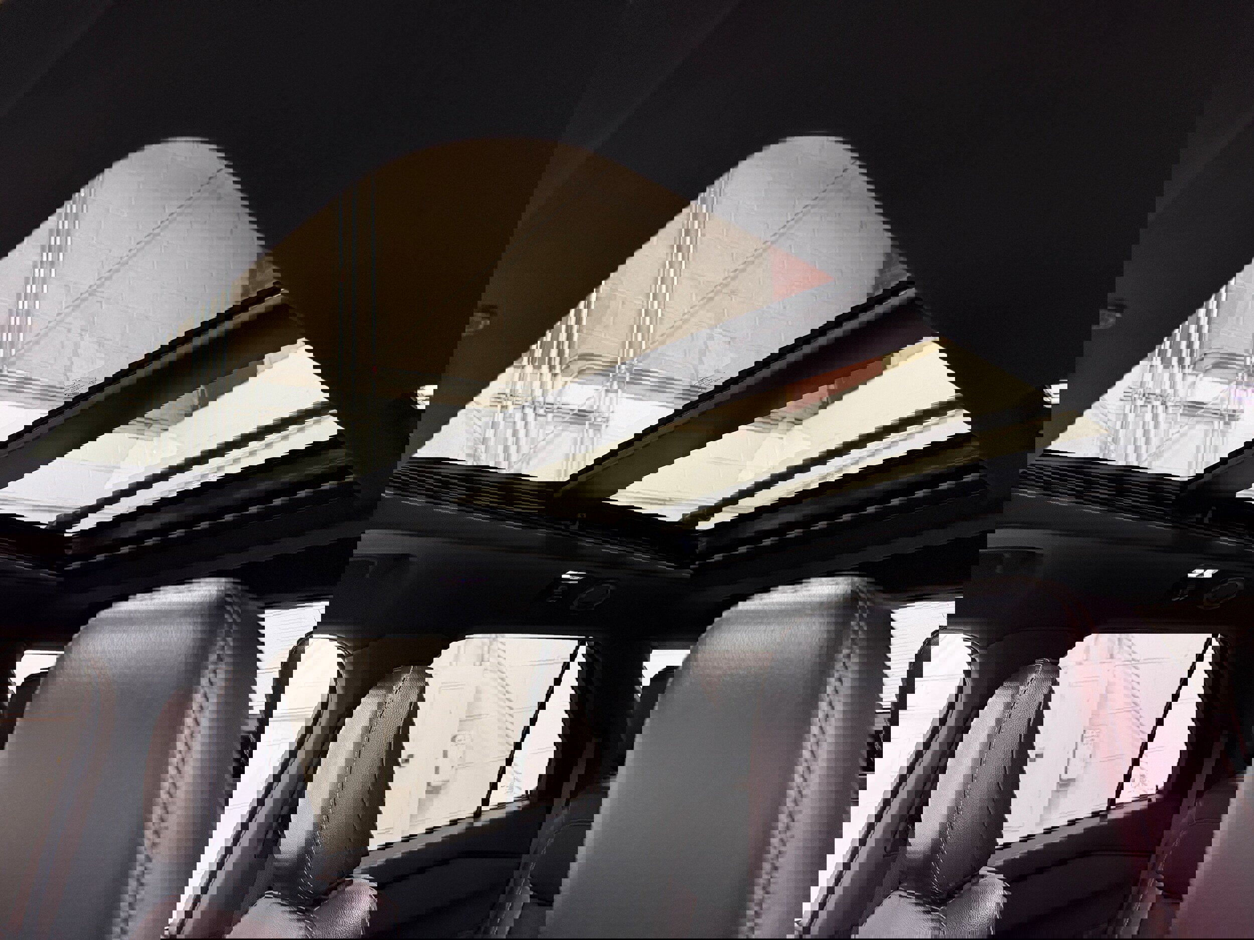 Certified 2020 Ford Explorer XLT w/ Equipment Group 202A image 29