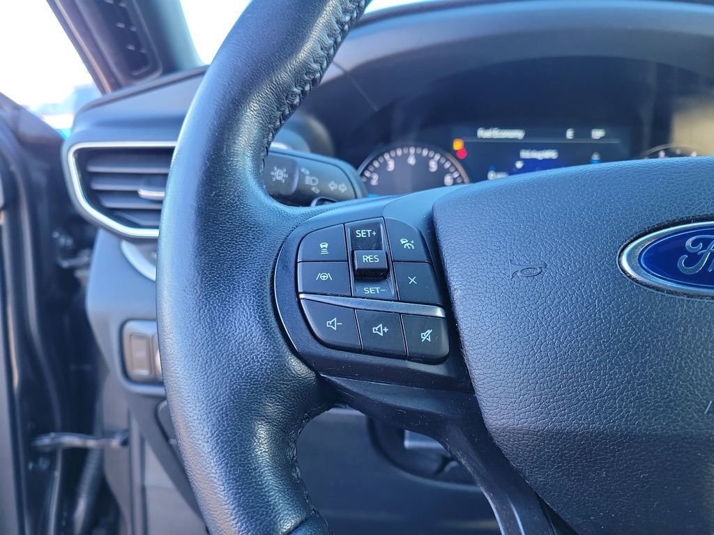 Certified 2020 Ford Explorer XLT w/ Equipment Group 202A image 23