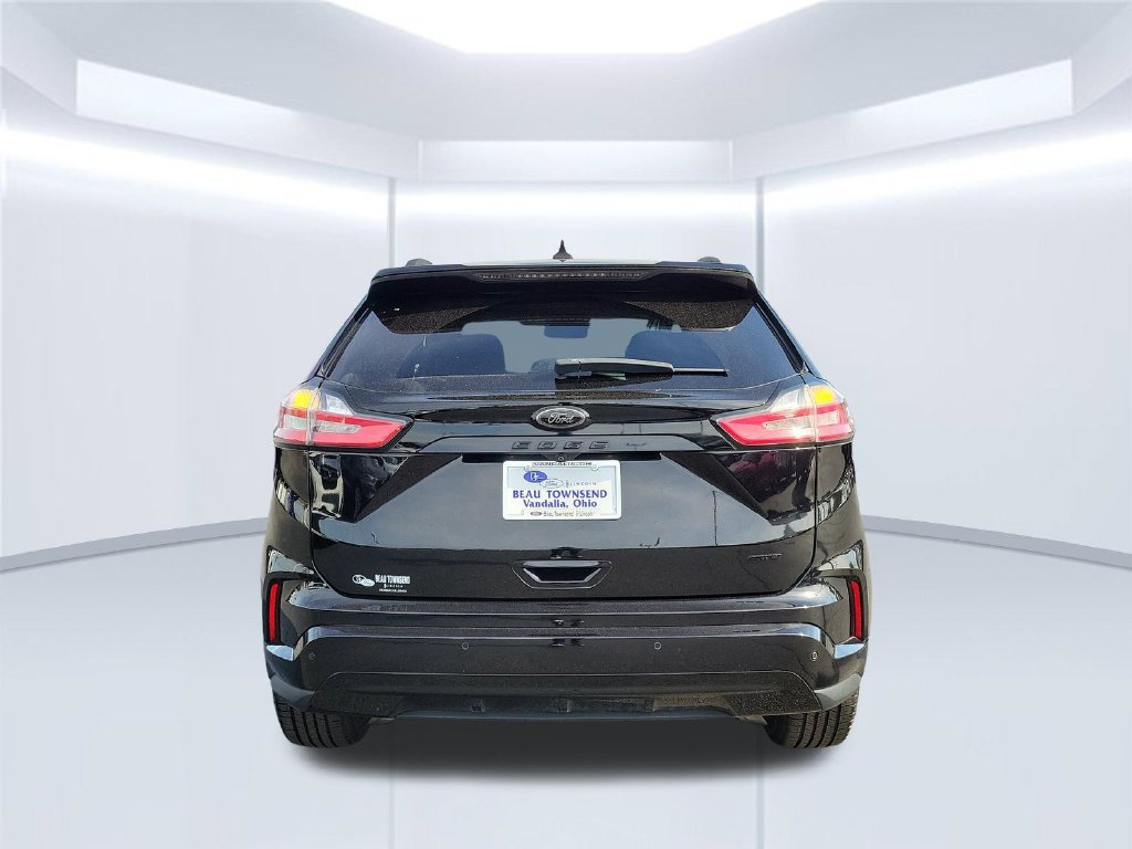 Certified 2022 Ford Edge SE w/ Black Appearance Package AWD/4WD image 6