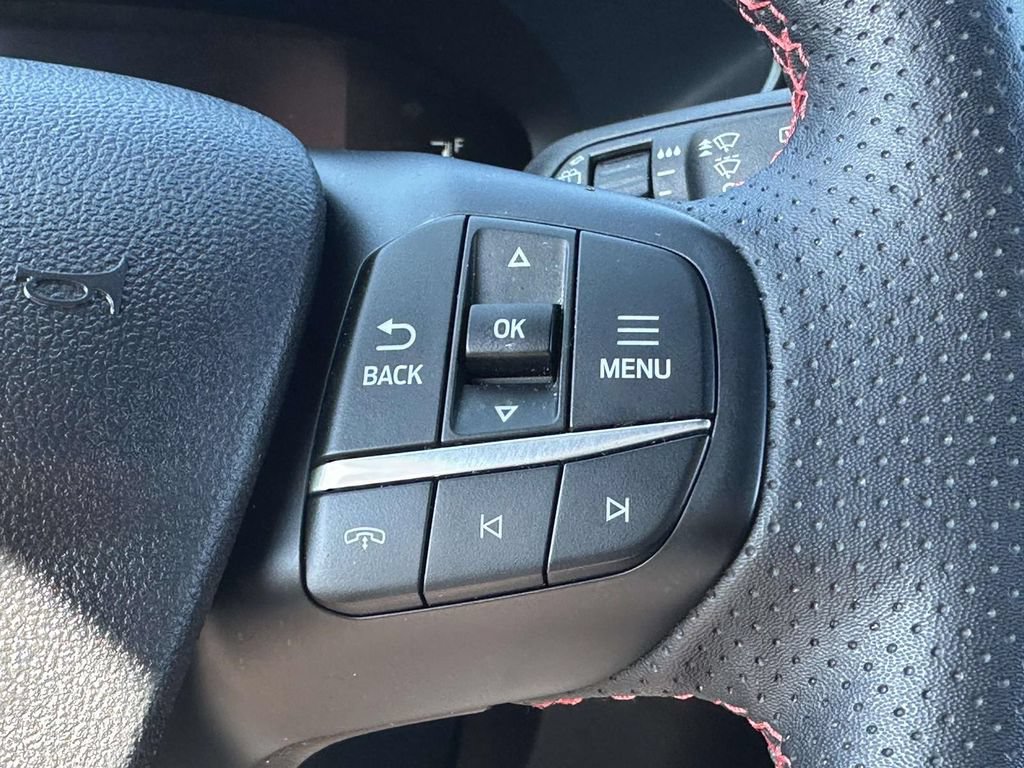 Certified 2025 Ford Escape ST-Line w/ Tech Pack #1 AWD/4WD image 15