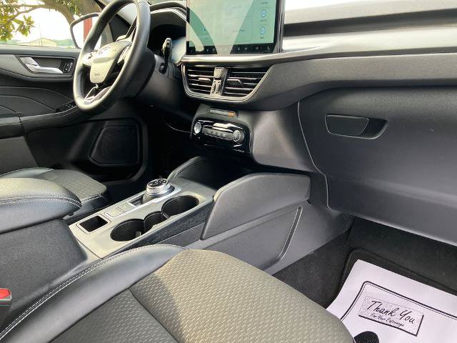 Certified 2025 Ford Escape SE FWD image 20