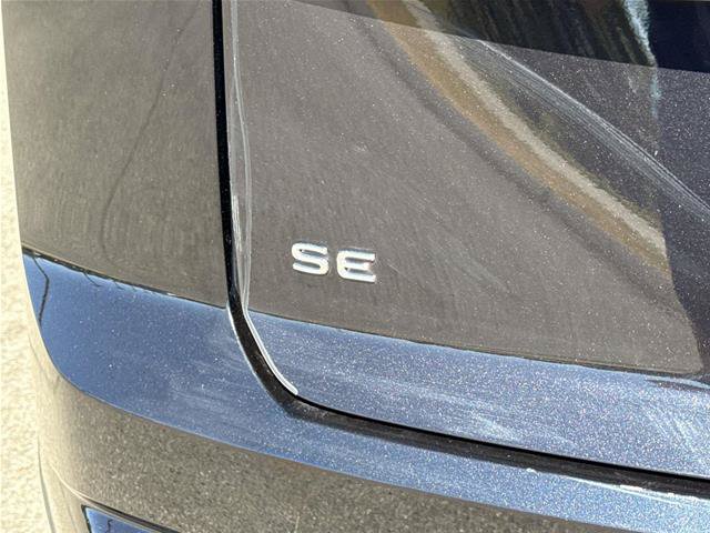 Used 2026 Volkswagen Atlas Cross Sport SE FWD image 9