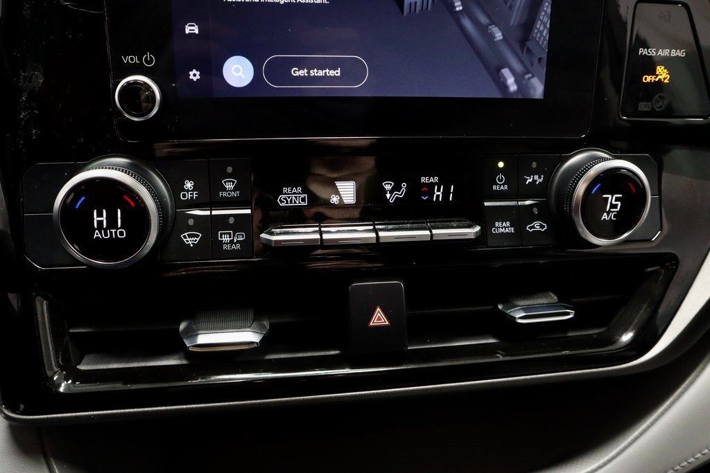 Used 2023 Toyota Highlander LE image 34