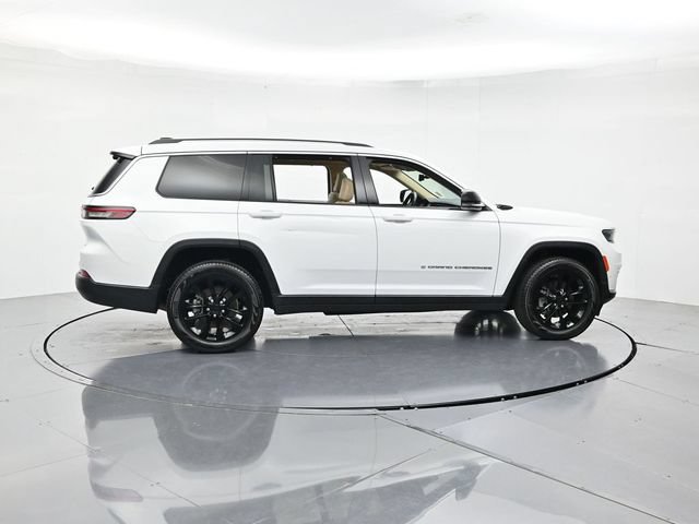 Used 2021 Jeep Grand Cherokee L Limited w/ Luxury Tech Group II AWD/4WD image 2