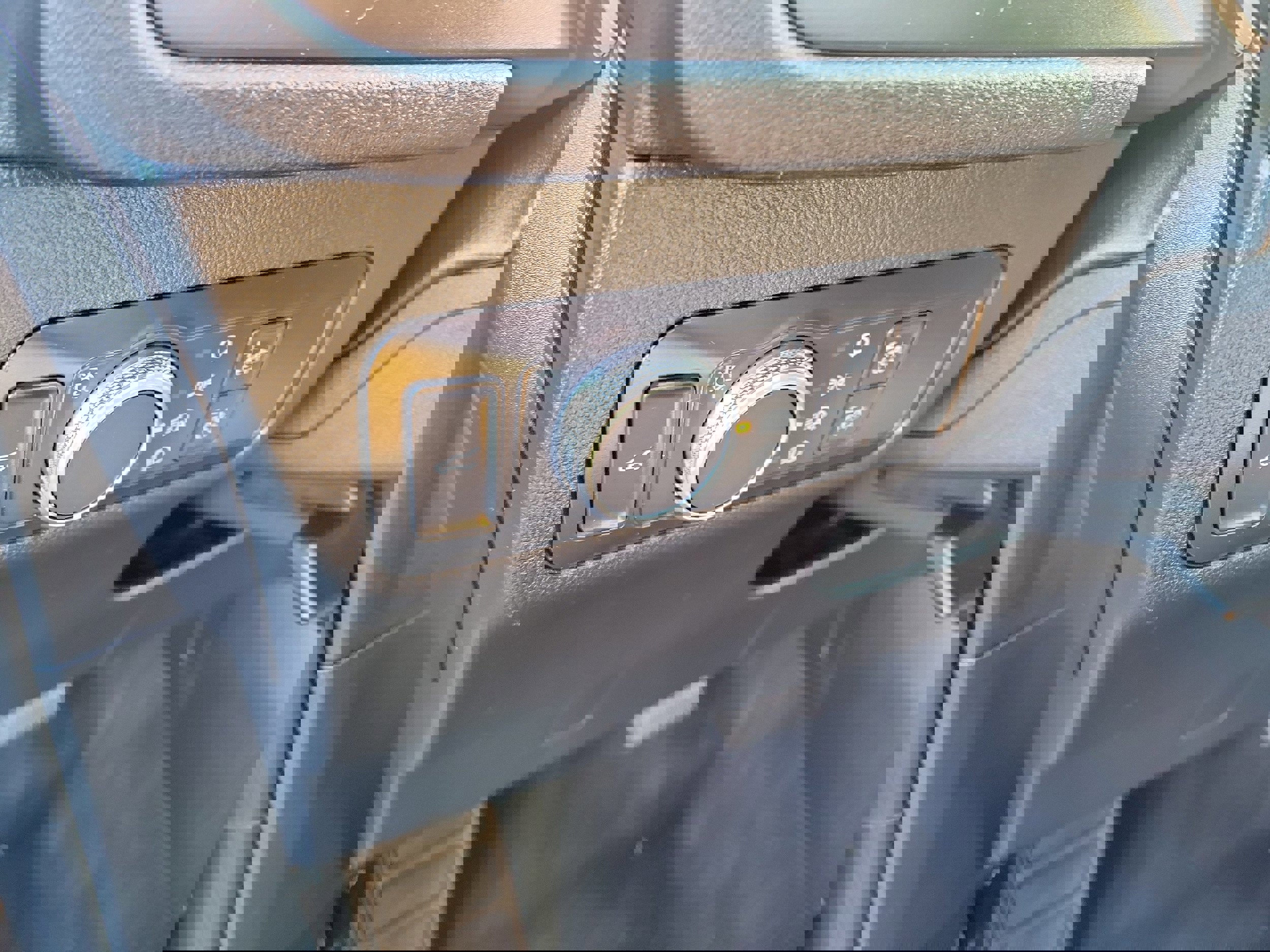 Certified 2022 Ford Escape SE w/ Convenience Package image 22