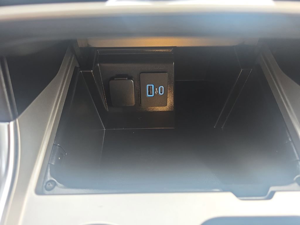 Certified 2024 Ford Explorer XLT w/ Equipment Group 202A image 35