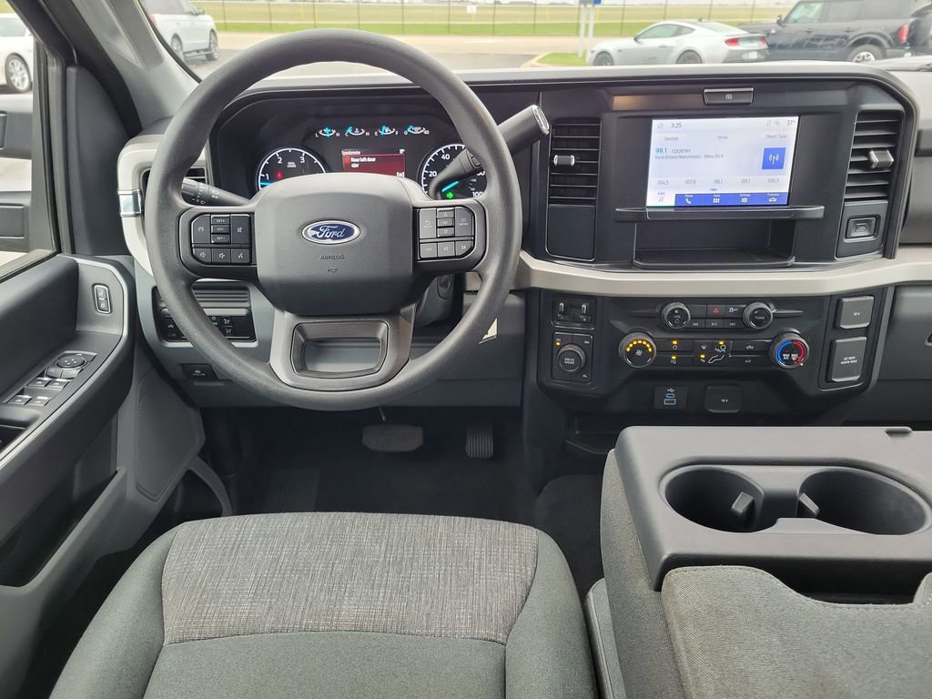 Certified 2025 Ford F250 XLT image 12