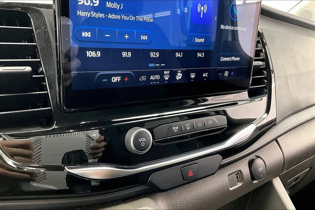 Certified 2024 Ford Transit 350 XLT image 32