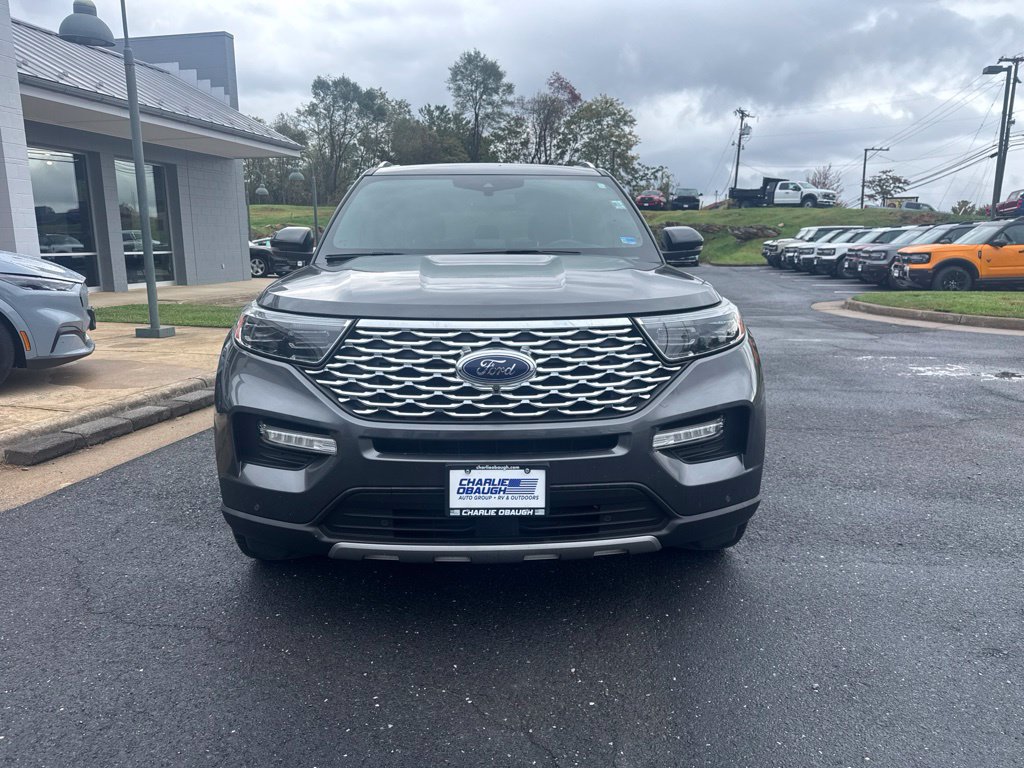 Certified 2020 Ford Explorer Platinum w/ Premium Technology Package AWD/4WD image 9