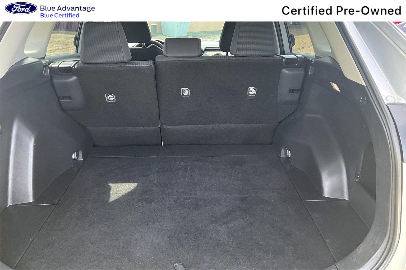 Used 2025 Toyota RAV4 LE AWD/4WD image 20
