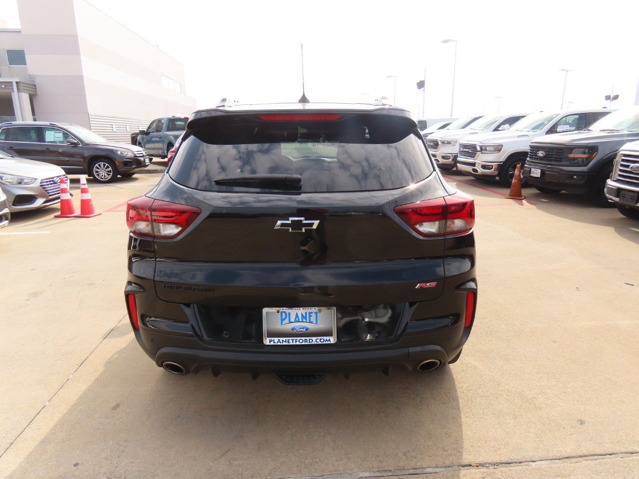 Used 2022 Chevrolet TrailBlazer RS w/ Sun and Liftgate Package image 4