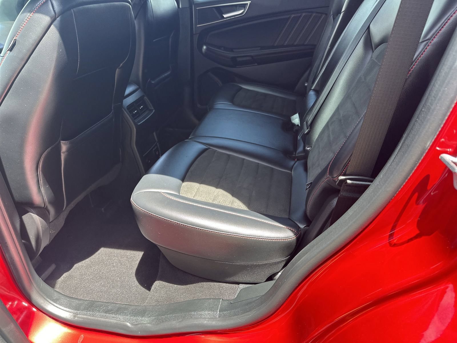 Certified 2022 Ford Edge ST-Line AWD/4WD image 12