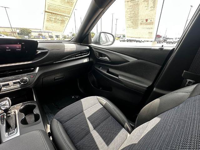 Used 2025 Buick Envista Preferred w/ Convenience I Package FWD image 15